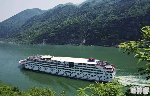 悠闲畅游三峡美景，体验游轮一日赏心之旅